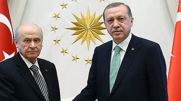 AK Parti'nin önceliği tabanda ittifak