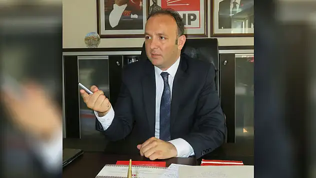AKCAGÖZ:'BOZDAĞ, ANAYASA MAHKEMESİNİ TEHDİT EDİYOR