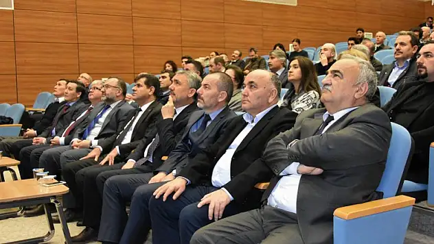 OMÜ'de bilimde başarının sırları konuşuldu