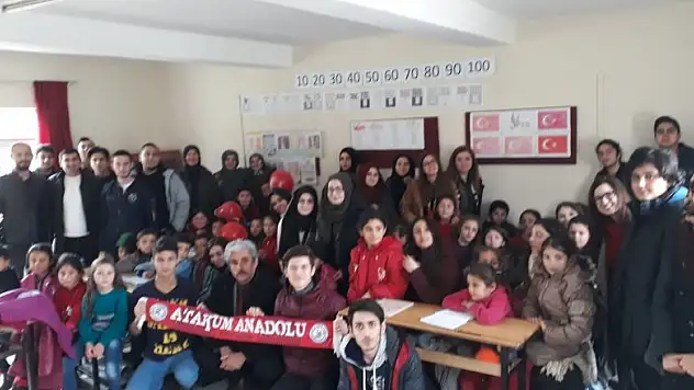 Bir gün ansızın geldiler 