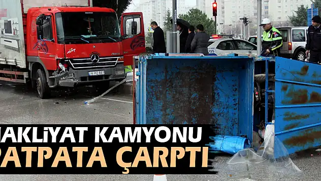 Nakliyat kamyonu patpata çarptı: 2 yaralı