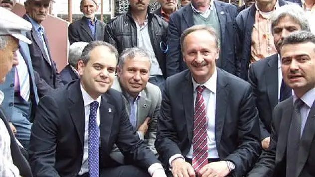 Özden ve Kılıç' tan Ayvacık çıkartması