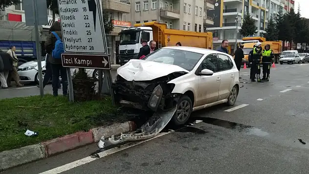 19 Mayıs'ta kaza: 2 yaralı 