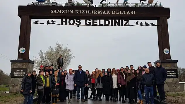 SBL öğrencileri Kuş Cenneti'ni gezdi 