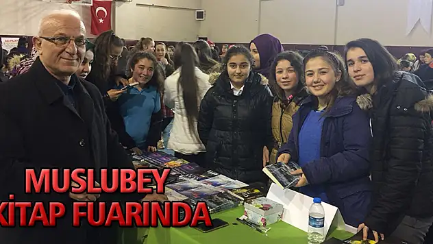 MUSLUBEY KİTAP FUARINDA