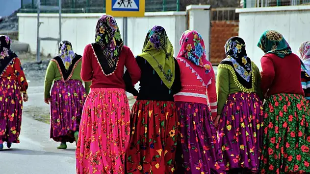 Osmanlı kadınlarının geleneği bu köyde devam ediyor 