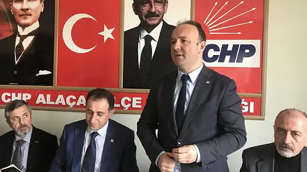 AKCAGÖZ: 'SAAT KULESİNİN SAATİ BİLE YANLIŞ'