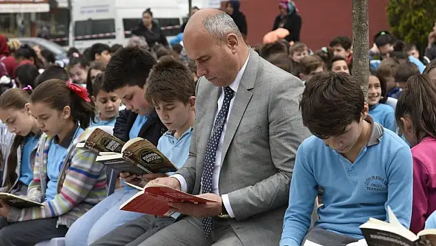 Tekkeköy'de 5555 kişi meydanda kitap okuyacak