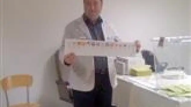 Köse, Havaalanında oy sandıklarını gezdi