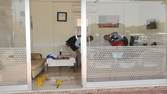  Oto galeriye silahlı saldırı: 1 yaralı 