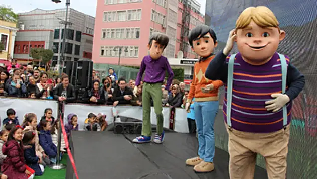 Rafadan Tayfa, Samsunlu çocuklarla buluştu