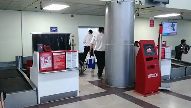 Balkondan düşerek ölen kadının organları 2 kişiye umut oldu 