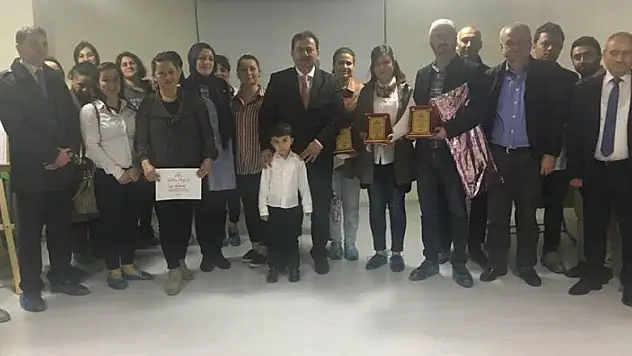 VELİLER ÖDÜLLENDİRİLDİ