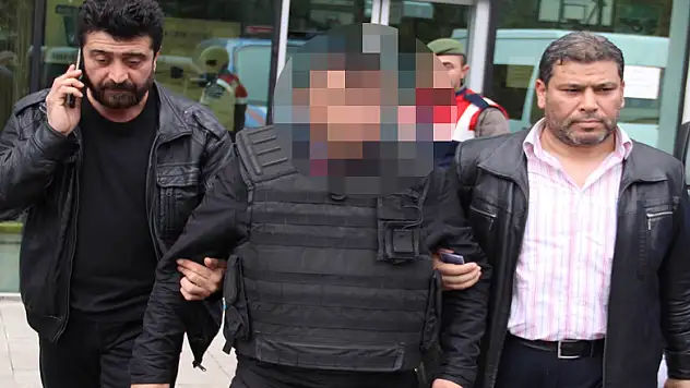 Öğrenci yurdu önündeki cinayete tutuklama 