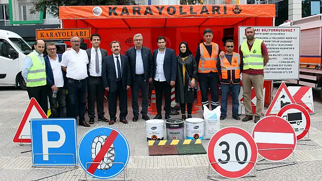 Emniyet kemerinin önemini takla atınca öğrendiler