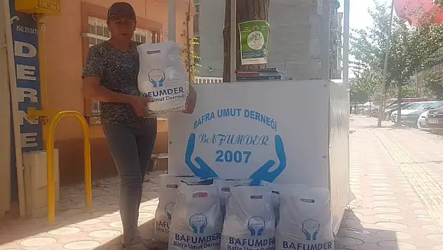Umut Derneğinden Ramazan paketi 