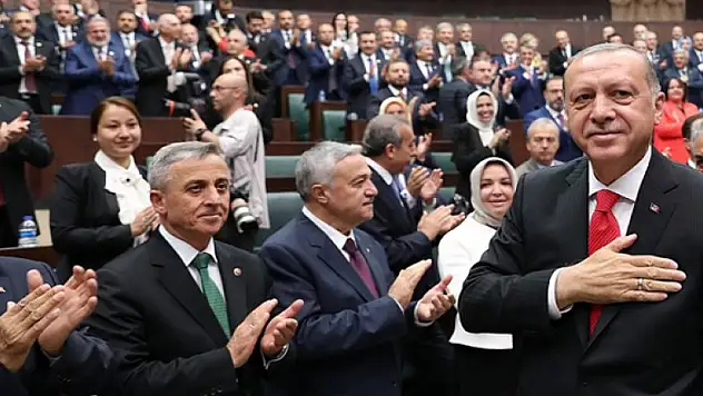 Erdoğan: Bakanlar, Meclis'ten de olabilir