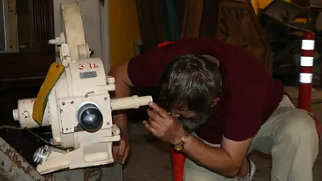 Amerika'nın meşhur eski kovboy filmleri bu kamerayla çekildi