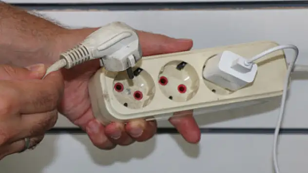 Piyasada korsan taksicilerden sonra 'Korsan elektrikçiler' türedi