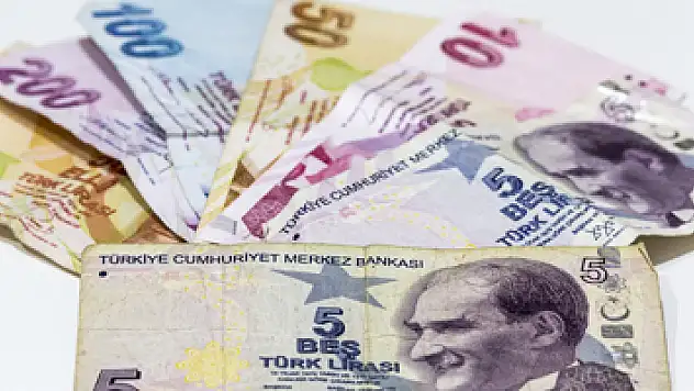 SGK, 'Emekliye 3 Maaş Avans' Haberlerini Yalanladı