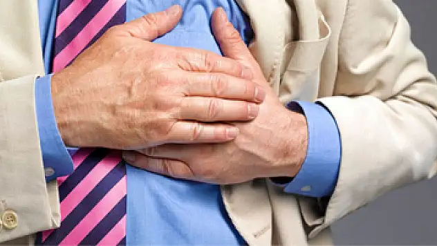 Kalp krizi geçiren kişiye bunları yapmayın!