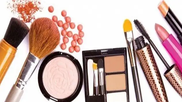  Merdiven altı kozmetik ürünler cilt sağlığını tehdit ediyor 