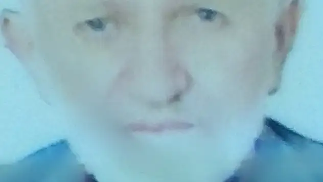 Otobüs durağında kalp krizi geçiren yaşlı adam hayatını kaybetti 