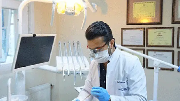 Diş etlerinde 'mikro travma' tehlikesi