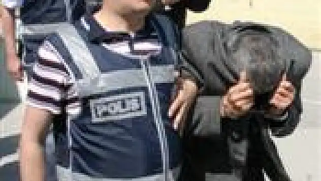 Çete zanlısı 12 kişi adliyede