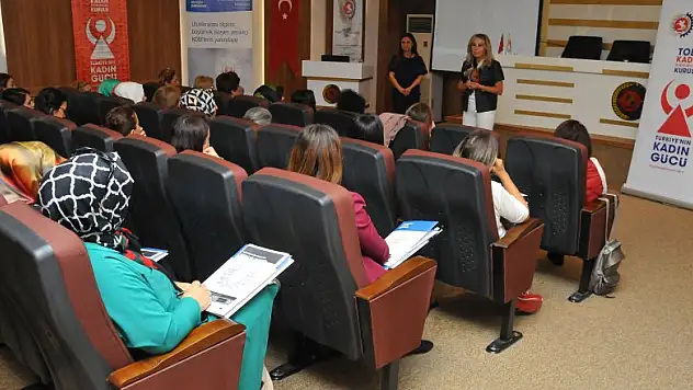 Kadın girişimcilere 'Marka ve Pazarlama' eğitimi
