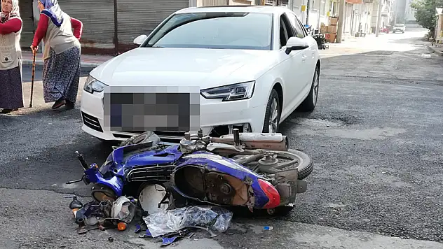 Otomobil motosikletle çarpıştı: 1 yaralı 