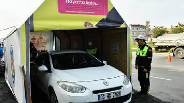 Sürücüler 'Yaşam Tüneli'nde trafik kurallarını öğreniyor