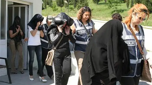 Bıçaklı saldırı zanlısı adliyede