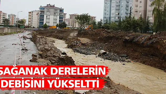  Samsun'da sağanak derelerin debisini yükseltti 