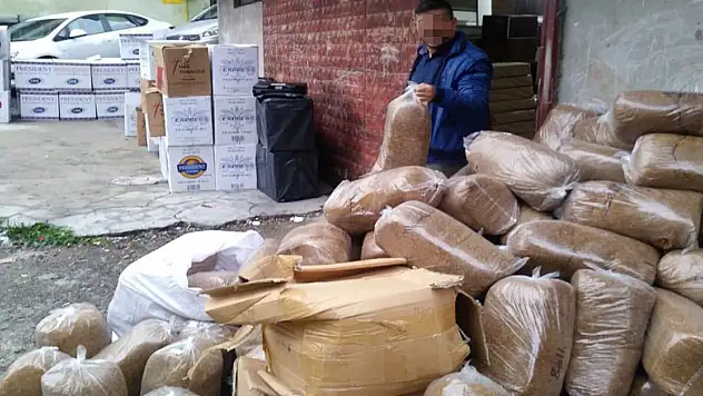2 ton kaçak tütün ve 430 bin dal makaron ele geçirildi