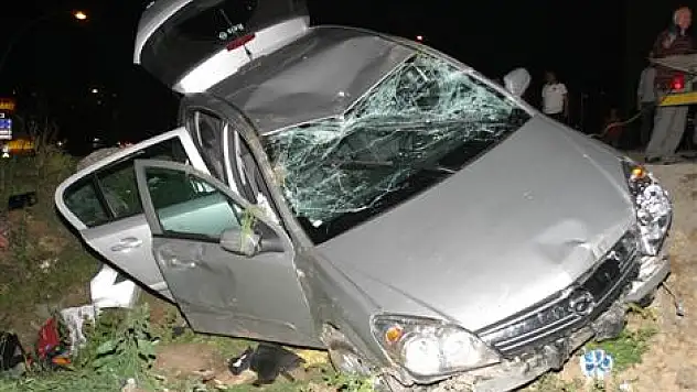 Ölümlü kazaya karışan otomobil sürücüsü kaçtı