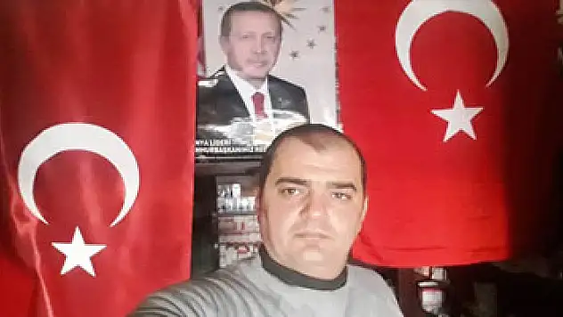 Zihni Şahin'den Afrin'e Türk bayrağı ve Erdoğan posteri