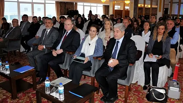  AB Büyükelçisi Erasmus+ Bilgi Günü'ne katıldı 