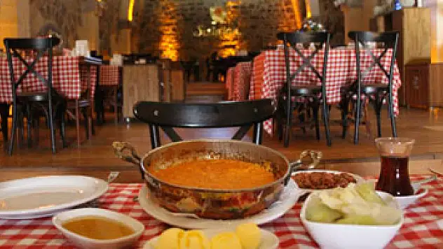 800 yıllık handa, Çakallı menemeni