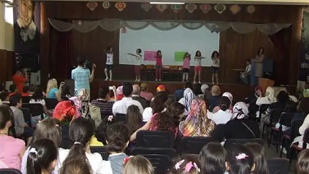 A.İ.Ö.O.' da duygu dolu dakikalar