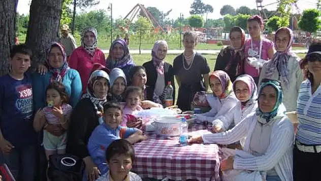 Atatürk İ.Ö.O.' da Piknik' te buluştu