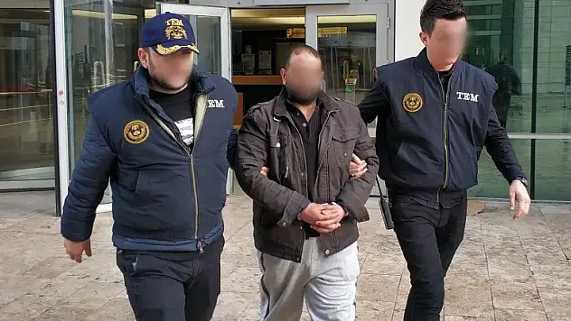 Marketten içki çalmaktan gözaltına alındı 