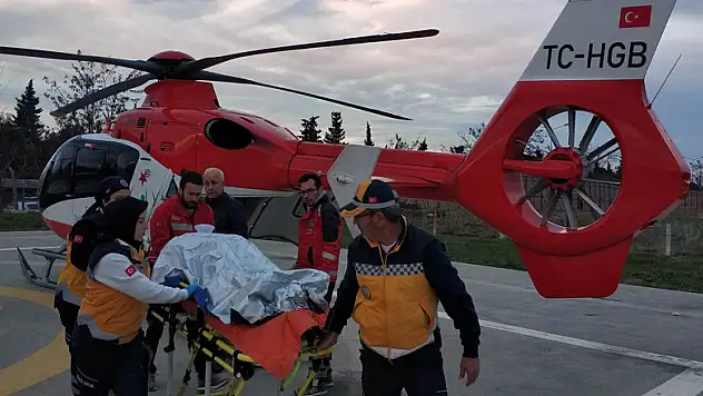 Ormanda mantar toplarken vuruldu, helikopterle hastaneye yetiştirildi 