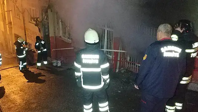 Samsun'daki yangında 4 kişilik Iraklı aile ölümden döndü 