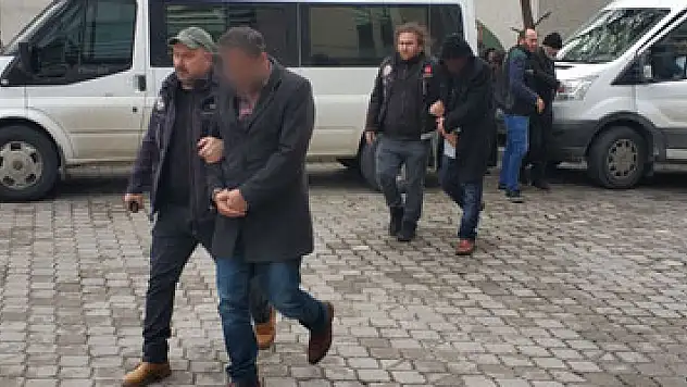 Samsun'da uyuşturucu operasyonu, aynı aileden 4 şahsa gözaltı