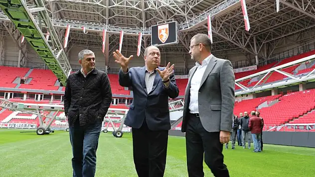 Dursun Türk, 19 Mayıs Stadyumunu inceledi