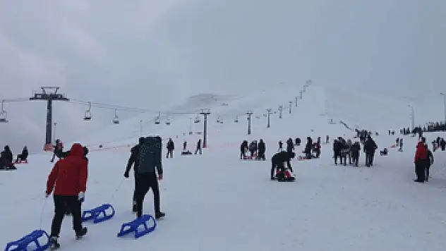 Akdağ'da kayak keyfi