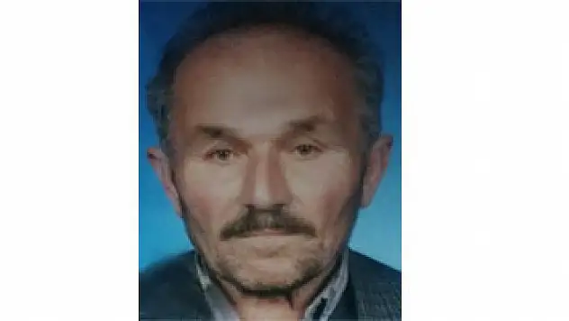 Yaşlı adam tüfekle kendini vurdu