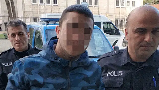 Nargile parçasıyla hastanelik etti