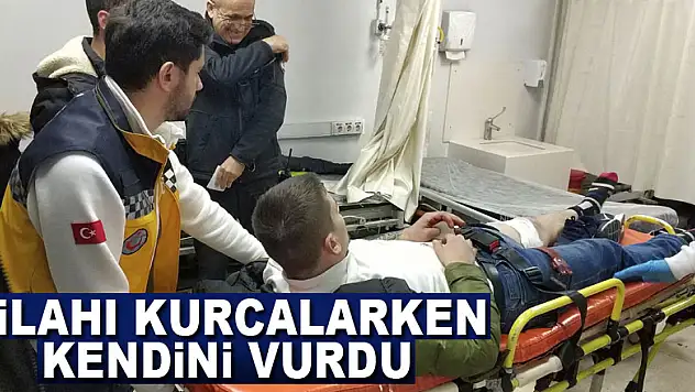 Silahı kurcalarken kendini vurdu